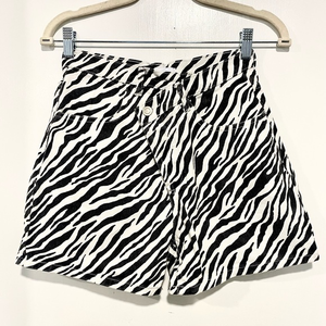 Isalis Zebra Print Crisscross Button Fly 100% Cotton Denim Shorts Sz‎ S/26.